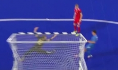 Видео гола Дугласа матча ЕВРО-2018 Казахстан — Россия