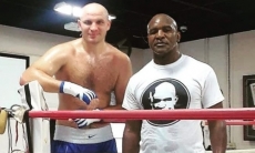 Легенда бокса провел тренировку с казахстанским супертяжеловесом