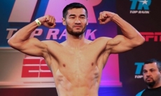 Рахманкулов прошел взвешивание перед дебютным боем на профи-ринге