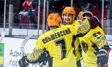 «Сарыарка» одолела «Зауралье» в матче ВХЛ
