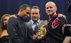 Сколько ударов пропустил желавший биться с Головкиным Юбэнк в поединке с Гроувзом