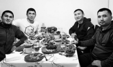 Ашкеев пожелал Исламу удачи в работе с менеджером Ломаченко и Ковалева