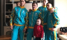 Боксеры «Astana Arlans» передали деньги тяжелобольному ребенку из Щучинска 