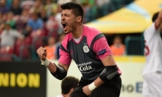 «Необыкновенная траектория». Как Игита «расстрелял» вратаря сборной России