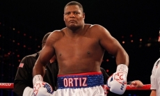 Экс-спарринг партнер Дычко Ортис потерпел досрочное поражение в титульном поединке с Уайлдером
