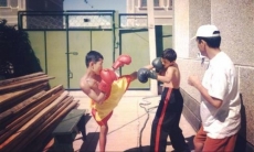 Шуменов показал архивное фото «спарринга» с братом