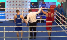 Первый казахстанский боксер пробился в финал турнира в Польше