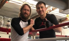 Известный рок-музыкант посетил тренировку Головкина