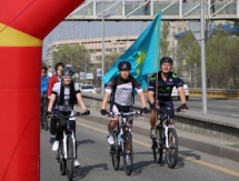 В Алматы открыли новый сезон велопробегов