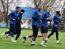 Фоторепортаж с тренировки «Иртыша» в Алматы