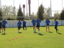 Фоторепортаж с предигровой тренировки «Окжетпеса»