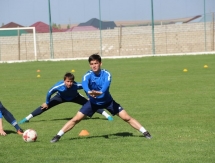 Фоторепортаж с предигровой тренировки «Окжетпеса»