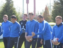 Фоторепортаж с предигровой тренировки «Окжетпеса»