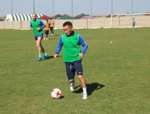 Фоторепортаж с предигровой тренировки «Окжетпеса»