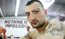 «Давайте, парни, надавим на этого дерьмового чувака!» Американец перешел к оскорблениям, для получения боя с Головкиным