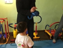 Шуменов провел мастер-класс для детей с ограниченными возможностями