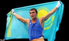 Сапиев в Голливуде встретился с побившим его в финале ЧМ боксером