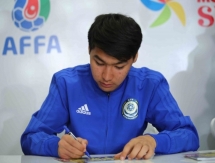 Исламхан и Сейдахмет встретились с болельщиками перед игрой с Азербайджаном