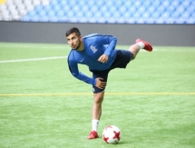 Фоторепортаж с предматчевой тренировки сборной Азербайджана в Астане