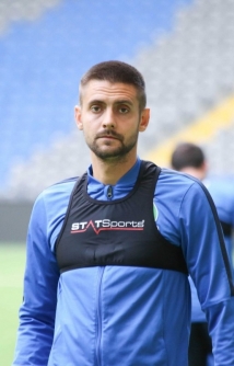 Фоторепортаж с предматчевой тренировки сборной Азербайджана в Астане