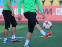 Фоторепортаж с тренировки «Кызыл-Жаро СК»