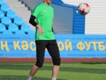 Фоторепортаж с тренировки «Кызыл-Жаро СК»