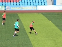 Фоторепортаж с тренировки «Кызыл-Жара СК»