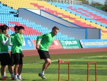 Фоторепортаж с тренировки «Кызыл-Жара СК»