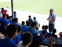 Фоторепортаж с посещения Сейдахметом и Зайнутдиновым футбольного центра «Тараз»