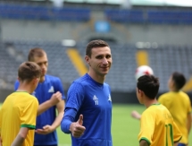 Игроки «Астаны» встретились с детьми из центра «Шанс»