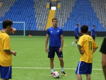 Игроки «Астаны» встретились с детьми из центра «Шанс»