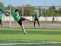 Фоторепортаж с тренировки «Кызыл-Жара СК»