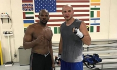 Иван Дычко провел спарринг на тренировках в США