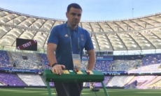 Агроном «Кайрата» принял участие в подготовке газона стадиона финала Лиги Чемпионов