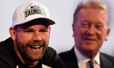 Как возможный соперник Головкина Сондерс кидает на деньги