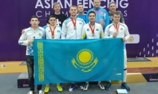 Мужская сборная шпажистов Казахстана завоевала «серебро» чемпионата Азии