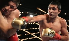 Казахстанский нокаутер «удосрочил» мексиканца и одержал седьмую победу в профи