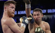 Де ла Хойя «отмазал» «Канело» за бег от Головкина в первом бою