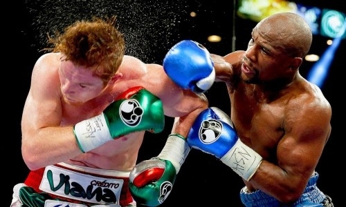 Головкин высмеял сравнение «Канело» с Мэйвезером