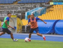 Фоторепортаж с предыгровой тренировки «Жетысу» в Алматы