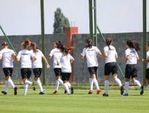 Фоторепортаж с тренировки женской сборной Казахстана до 17 лет в Талгаре