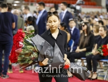 Фоторепортаж с гражданской панихиды по Денису Тену в Алматы