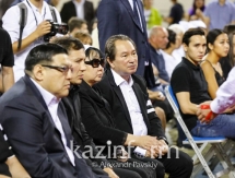 Фоторепортаж с гражданской панихиды по Денису Тену в Алматы