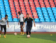 Фоторепортаж с тренировки «Кызыл-Жара СК»