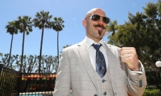 Тренер «ирландского Бората» заинтриговал звездой в андеркарде Головкин — «Канело»