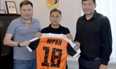 Экс-игрок сборной Казахстана подписал контракт с «Шахтером»