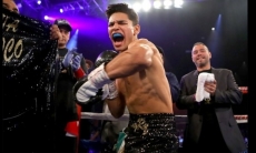 Непобежденный нокаутер отказался драться в андеркарде Головкин — «Канело»