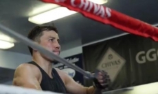 Казахстанский нокаутер показал видео тренировки с Головкиным