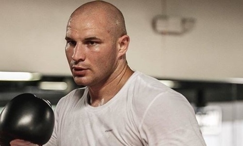 Казахстанский супертяж раскрыл грандиозные планы о боях с Джошуа и Уайлдером