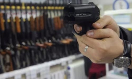 Алматинцев предложили вооружить после убийства Дениса Тена